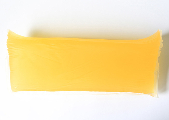 Kautschukbasierter Heißschmelzklebstoff für gegossenes, beschichtetes Papier